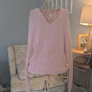 Time and Tru Light Pink V-Neck Sweater